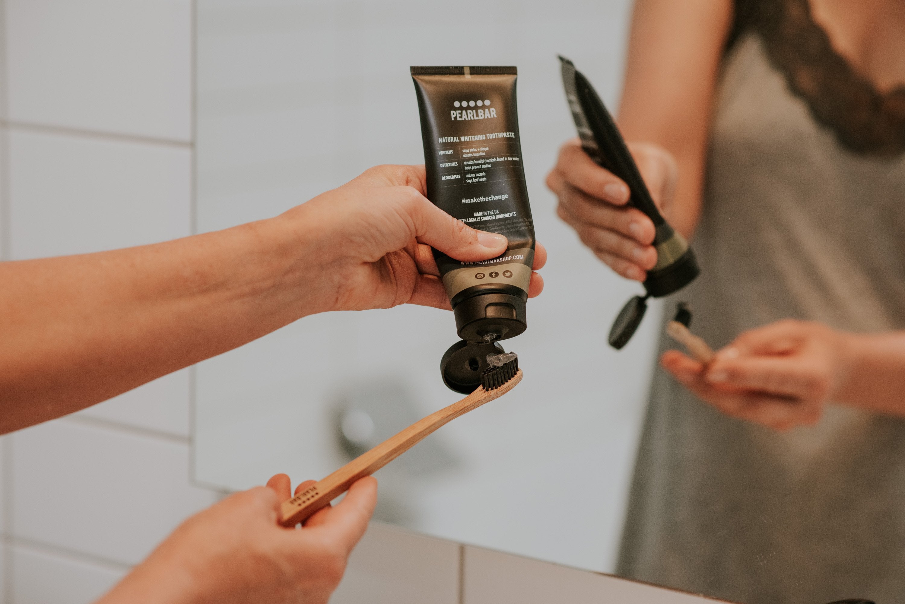 Pearlbar Natural Whitening Toothpaste