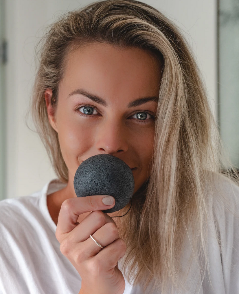Konjac & Charcoal Facial Sponge